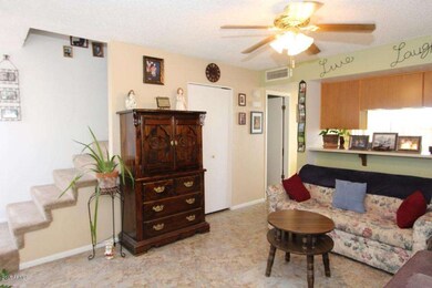 Living Area (3)
