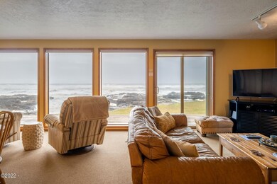 20-web-or-mls-861OceanViewDr (20)