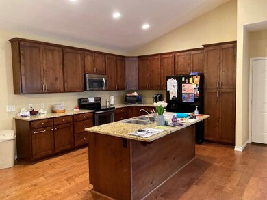 445 Summit Cir, Fredericksburg, TX 78624 - photo 3