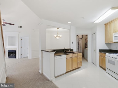 21855 Locomotive Terrace unit 300, Sterling, VA 20166 - photo 5