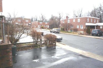 318 Glenwood Cir, Darby, PA 19023 - photo 4