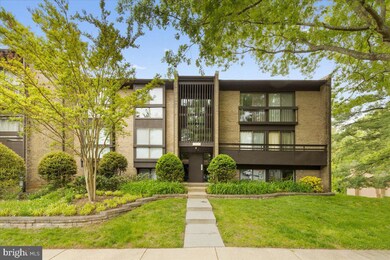11554 Rolling Green Ct unit 101, Reston, VA 20191 - photo 4