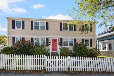 45 Hammond St unit 2, Newport, RI 02840 - photo 4