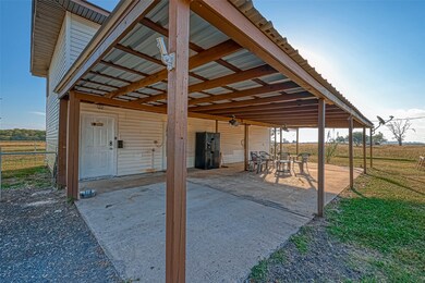 9519 Hicks Rd, Needville, TX 77461 - photo 2