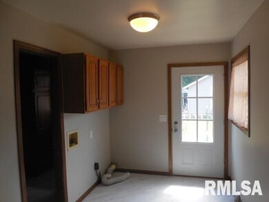 1424 W 13th St, Davenport, IA 52804 - photo 7