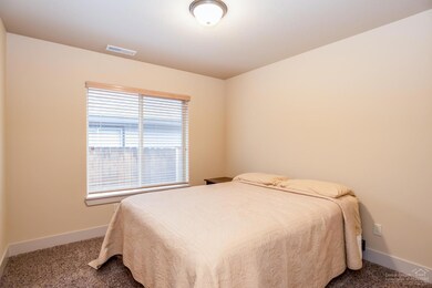 20371 Lois Way, Bend, OR 97702 - photo 5