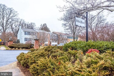 2428 Falls Place Ct, Falls Church, VA 22043 - photo 2