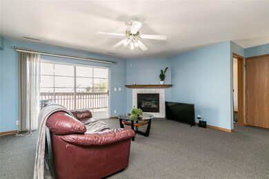 4525 1st Ave SW unit 5, Cedar Rapids, IA 52405 - photo 3