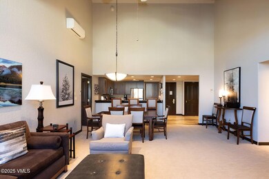 St James Place unit R-203, Week 14, Beaver Creek, CO 81620 - photo 6