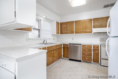 3241 Boxelder Dr, Cheyenne, WY 82001 - photo 7