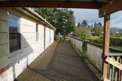 1717 Krause Rd, Raymond, WA 98577 - photo 3