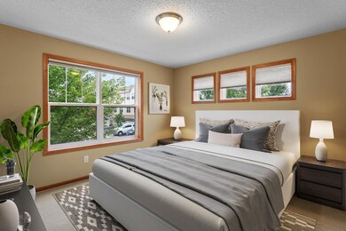 1826 Colonial Ln unit 4, Chanhassen, MN 55317 - photo 5