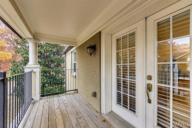 8140 Whitburn Dr, Saint Louis, MO 63105 - photo 6