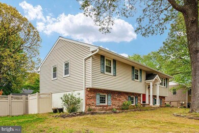 992 Saint Johns Dr, Annapolis, MD 21409 - photo 3