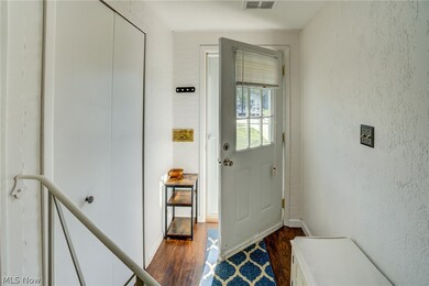 1910 Kennedy Dr, Wickliffe, OH 44092 - photo 4