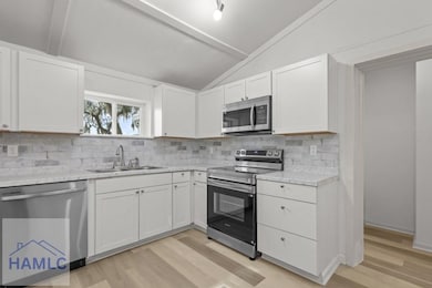 967 Lake Dr, Midway, GA 31320 - photo 7