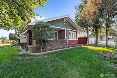 505 D St SW, Ephrata, WA 98823 - photo 2