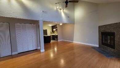 122 Tall Oaks Dr unit I, South Weymouth, MA 02190 - photo 5