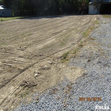 201 S Shaw St, Harrisburg, IL 62946 - photo 5