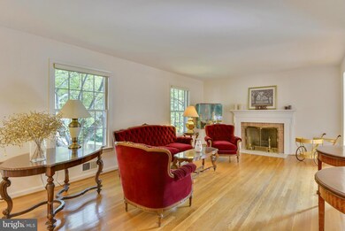 2621 West St, Falls Church, VA 22046 - photo 7