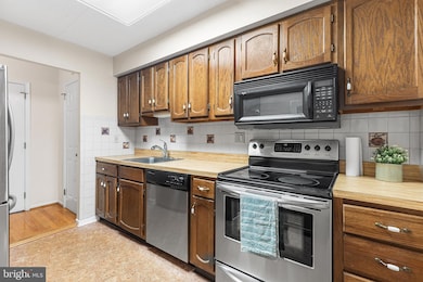 103 Summit Dr unit A, Bryn Mawr, PA 19010 - photo 4