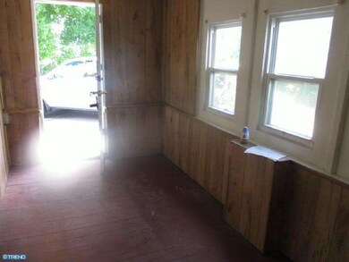 1020 Pine St, Darby, PA 19023 - photo 4