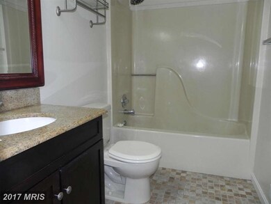 300 S 11th St unit H, Purcellville, VA 20132 - photo 7