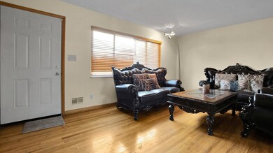 4-web-or-mls-4200-colby-ave