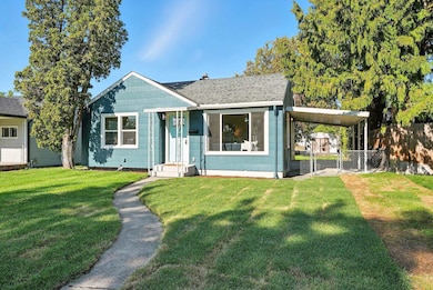 5111 N Elgin St, Spokane, WA 99205 - photo 2