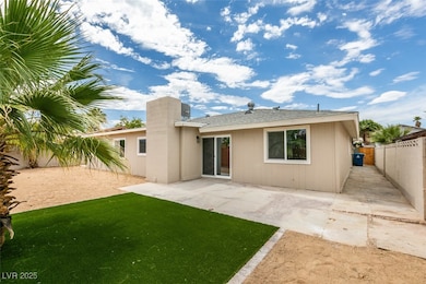 3822 Don Carlos Dr, Las Vegas, NV 89121 - photo 5