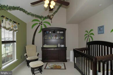 10854 Will Painter Dr, Owings Mills, MD 21117 - photo 5