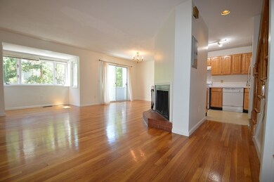 109 Centre St unit A, Brookline, MA 02446 - photo 2