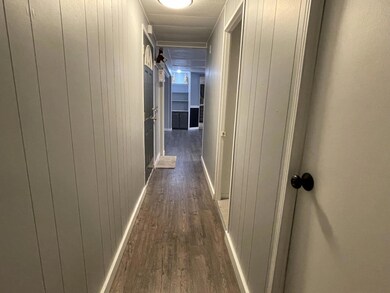 686 #3 hallway