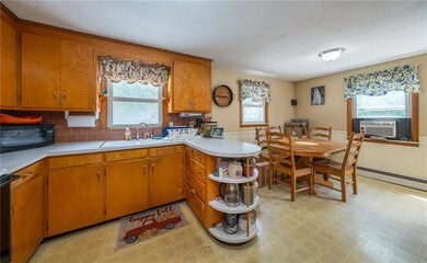 301 Harriet Ln, Cumberland, RI 02864 - photo 3