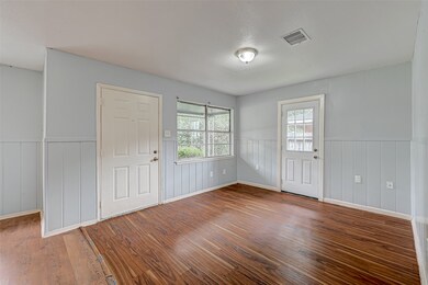 3406 Saint Benedict St, Houston, TX 77021 - photo 2