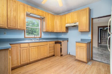 615 N 6th St, Niles, MI 49120 - photo 5