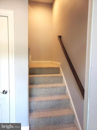 174A Chevy Chase St unit A, Gaithersburg, MD 20878 - photo 7