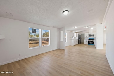 20772 E Stagecoach Trail, Mayer, AZ 86333 - photo 7