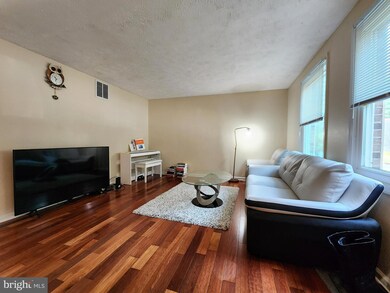 23 Dufief Ct, North Potomac, MD 20878 - photo 2