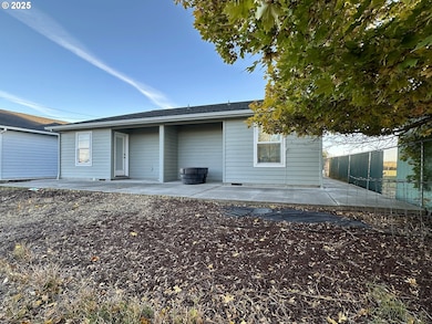 205 W Nesbitt St, Goldendale, WA 98620 - photo 6