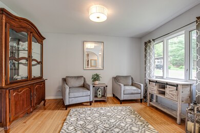 1213 Meadow Dr, Algonquin, IL 60102 - photo 4