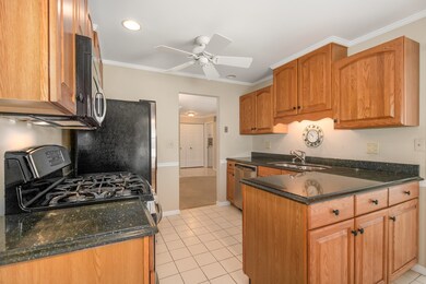 2146 Sunderland Ct unit 101A, Naperville, IL 60565 - photo 7