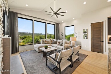 19-web-or-mls-_M3A2356