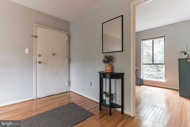 17802 Buehler Rd unit 139, Olney, MD 20832 - photo 5