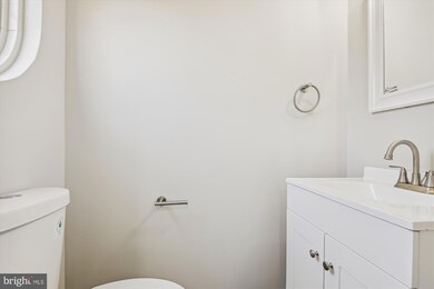 3902 Red Deer Cir, Randallstown, MD 21133 - photo 5