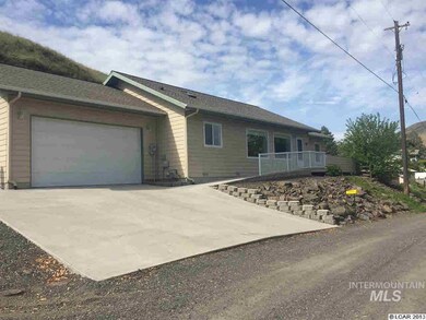 610 Kings Ln, Asotin, WA 99402 - photo 2