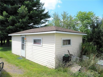 12x24 Guest Cabin/Studio With 1BR/1BA & Kitchen