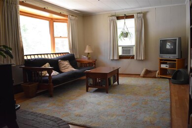 2 Spruce St, Tilton, NH 03276 - photo 4