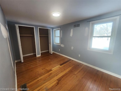 5748 Graves St, Waterford, MI 48327 - photo 6