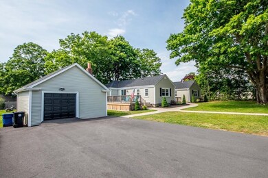 9 Norcroft St, South Dartmouth, MA 02748 - photo 6